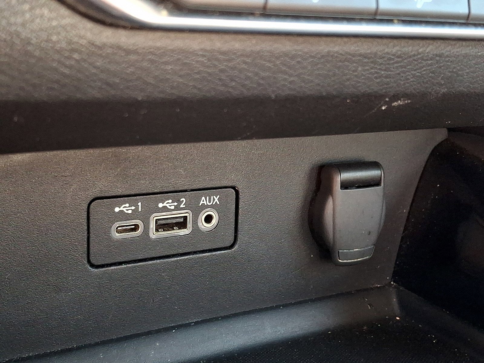Used 2024 Nissan Altima 2.5 SR FWD image 22