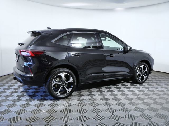 Certified 2023 Ford Escape ST-Line Select w/ Tech Pack #2 AWD/4WD image 8
