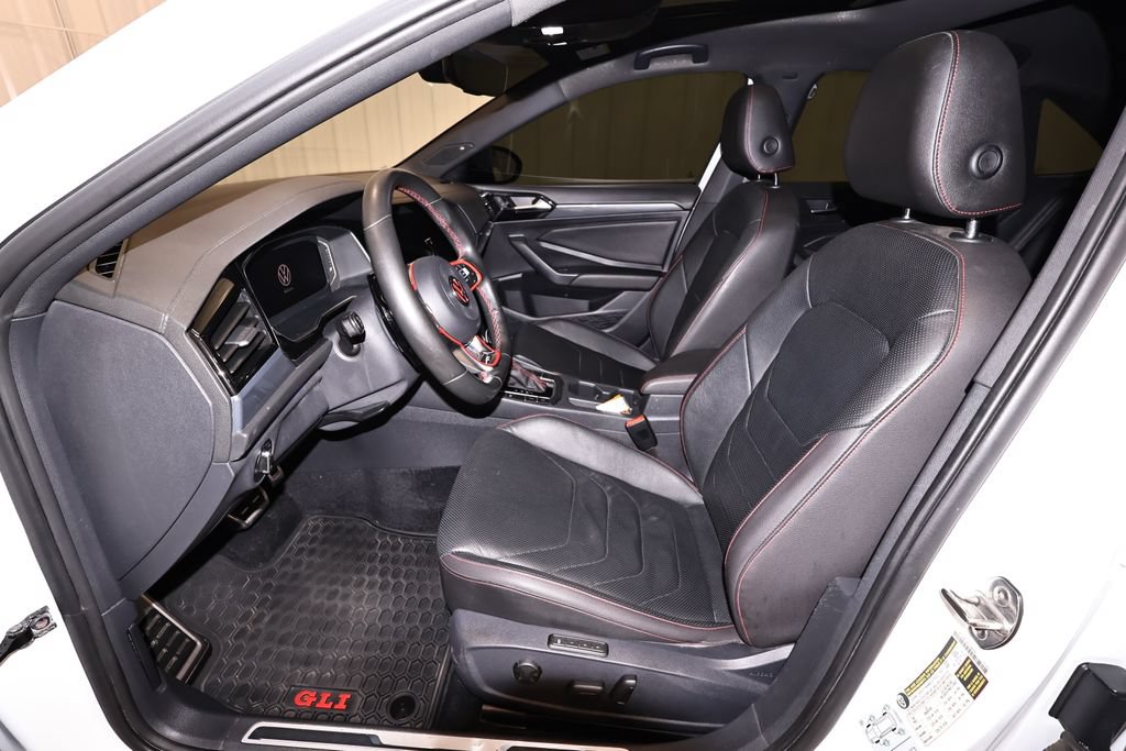 Used 2021 Volkswagen Jetta GLI FWD image 11