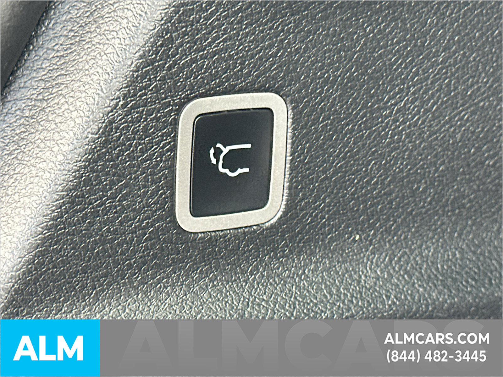 Used 2025 Chrysler Pacifica Limited FWD image 22