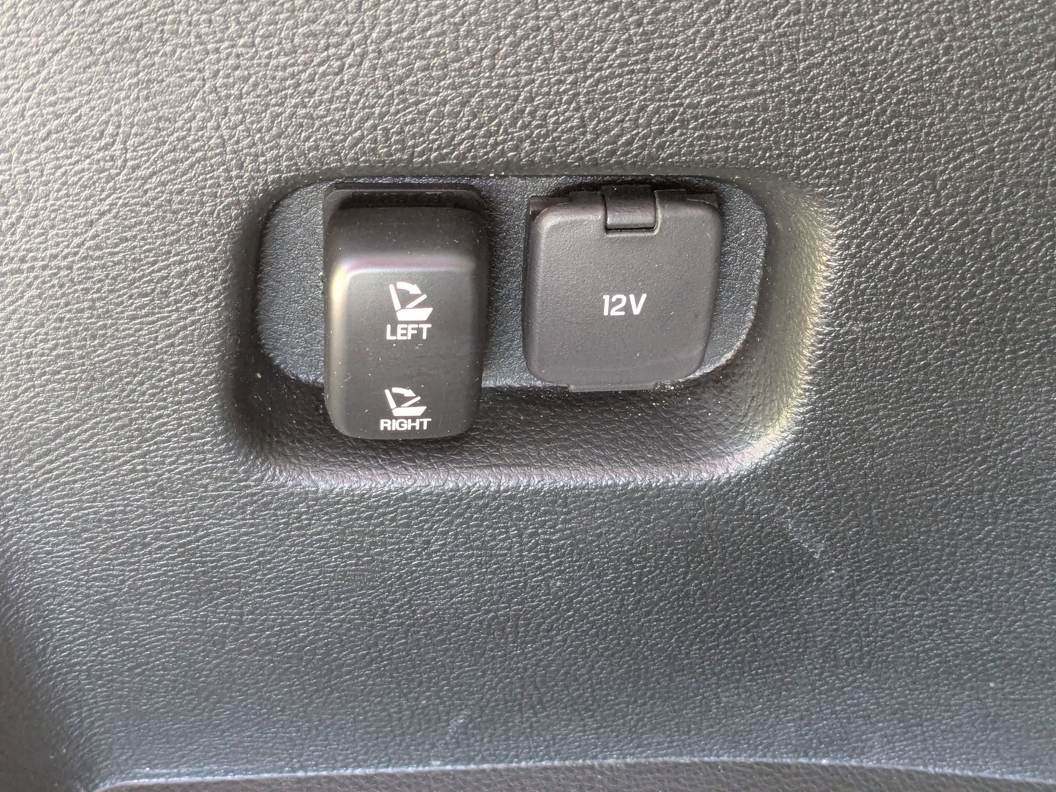 Certified 2023 Ford Edge Titanium image 38