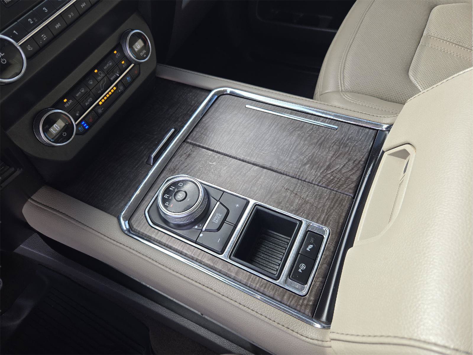 Certified 2021 Ford Expedition Max Limited RWD image 24