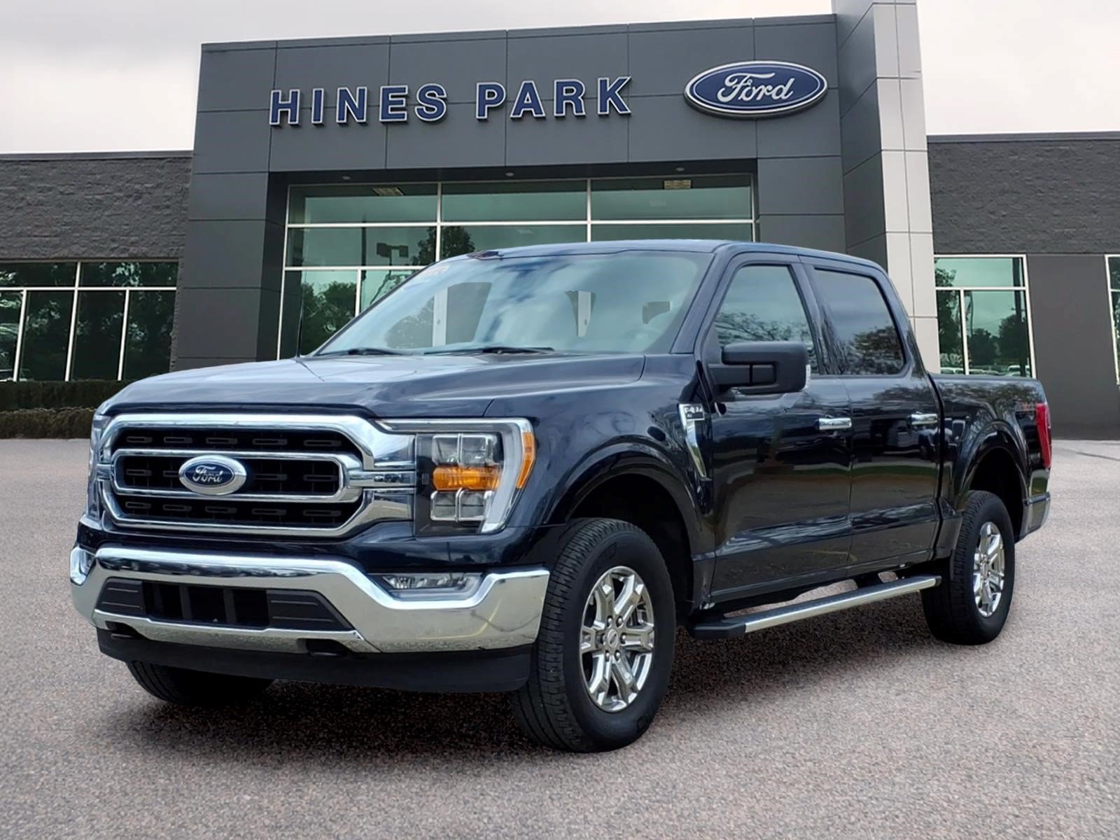 Certified 2022 Ford F150 XLT w/ Equipment Group 302A High AWD/4WD image 3