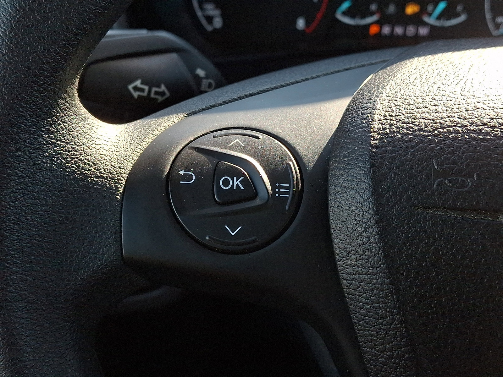 Certified 2023 Ford Transit Connect XL w/ Trailer Tow Package image 28