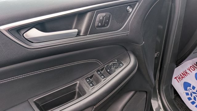 Certified 2023 Ford Edge Titanium AWD/4WD image 18