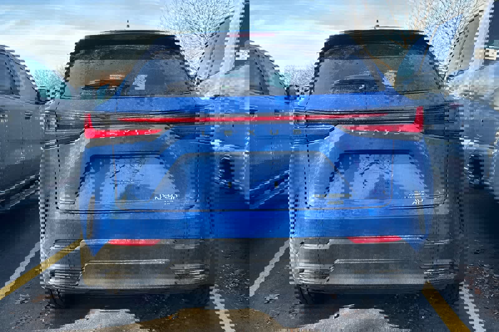 Used 2025 Lexus NX 350h AWD w/ Premium Package image 3