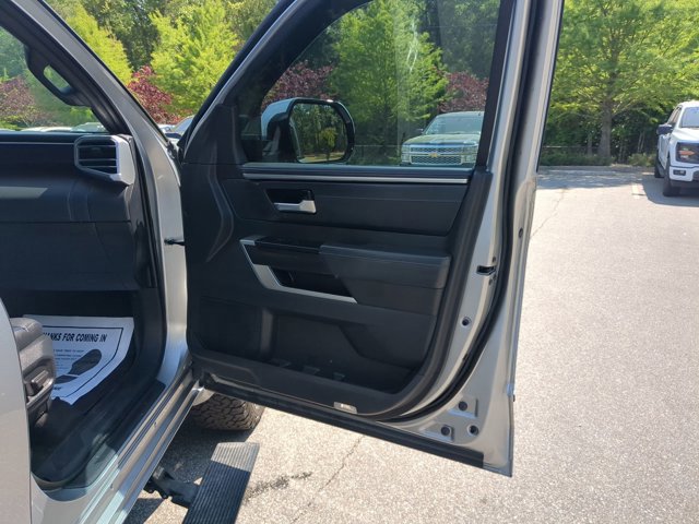 Used 2024 Toyota Tundra Platinum AWD/4WD image 34