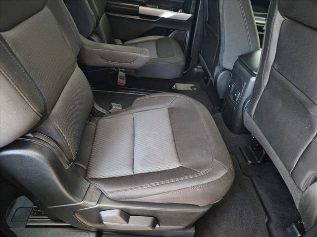 Certified 2023 Ford Explorer XLT RWD image 20