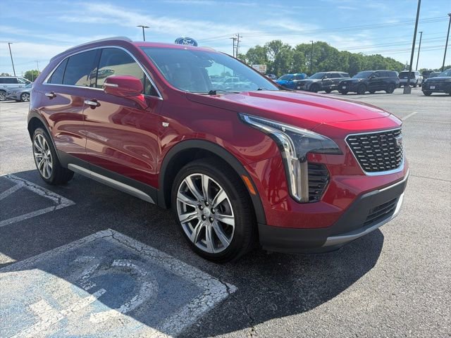 Used 2023 Cadillac XT4 Premium Luxury AWD/4WD image 3