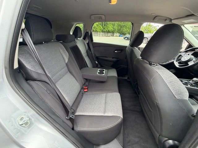 Used 2023 Nissan Rogue SV AWD/4WD image 27