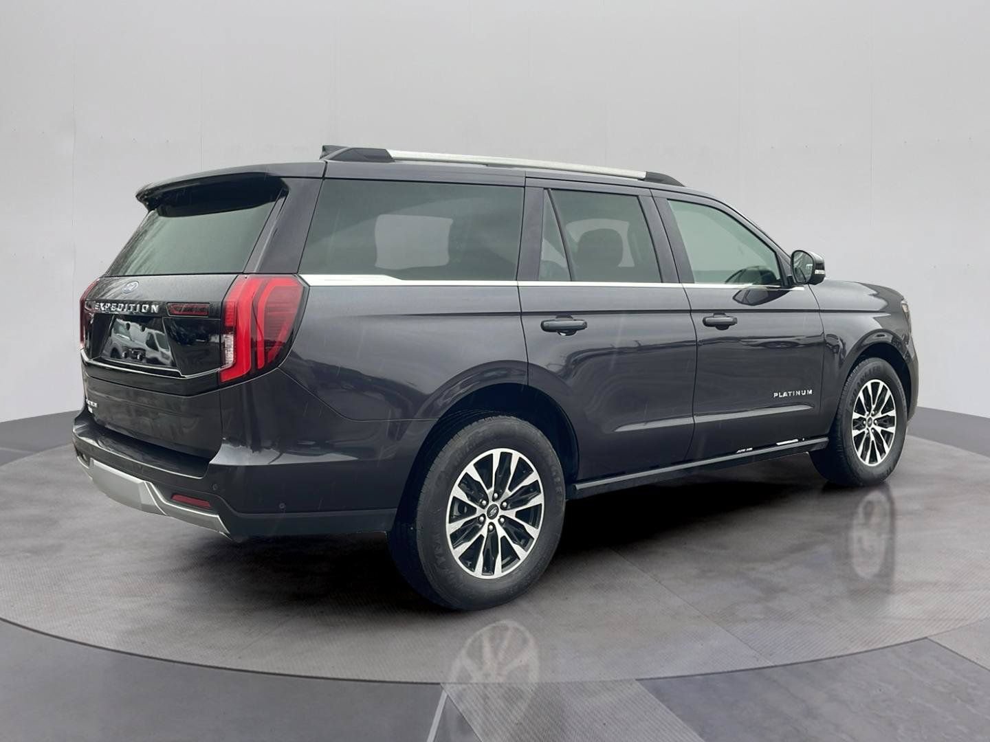 Certified 2025 Ford Expedition Platinum AWD/4WD image 6
