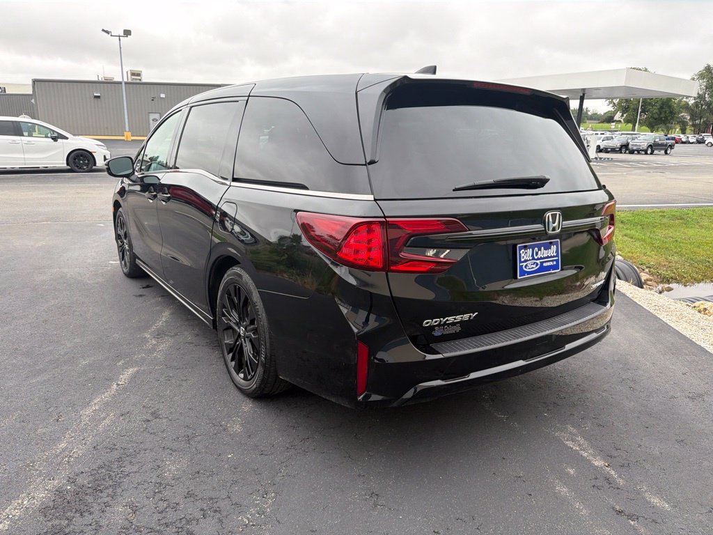 Used 2025 Honda Odyssey Sport-L image 6