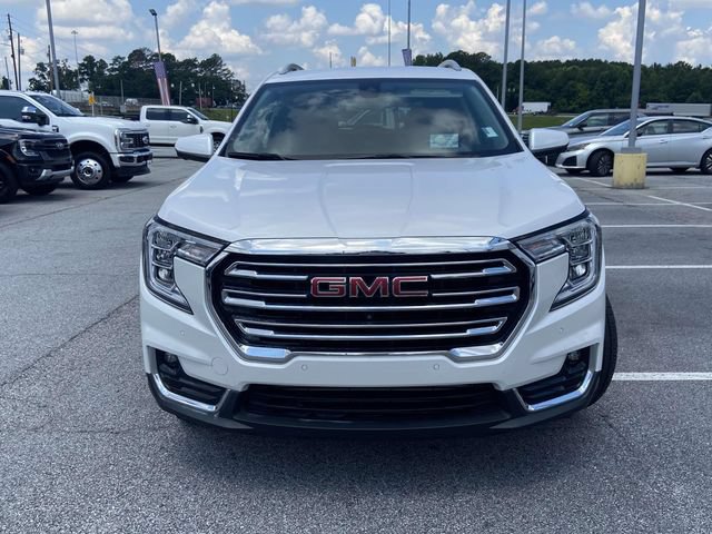 Used 2023 GMC Terrain SLT w/ Tech Package FWD image 8