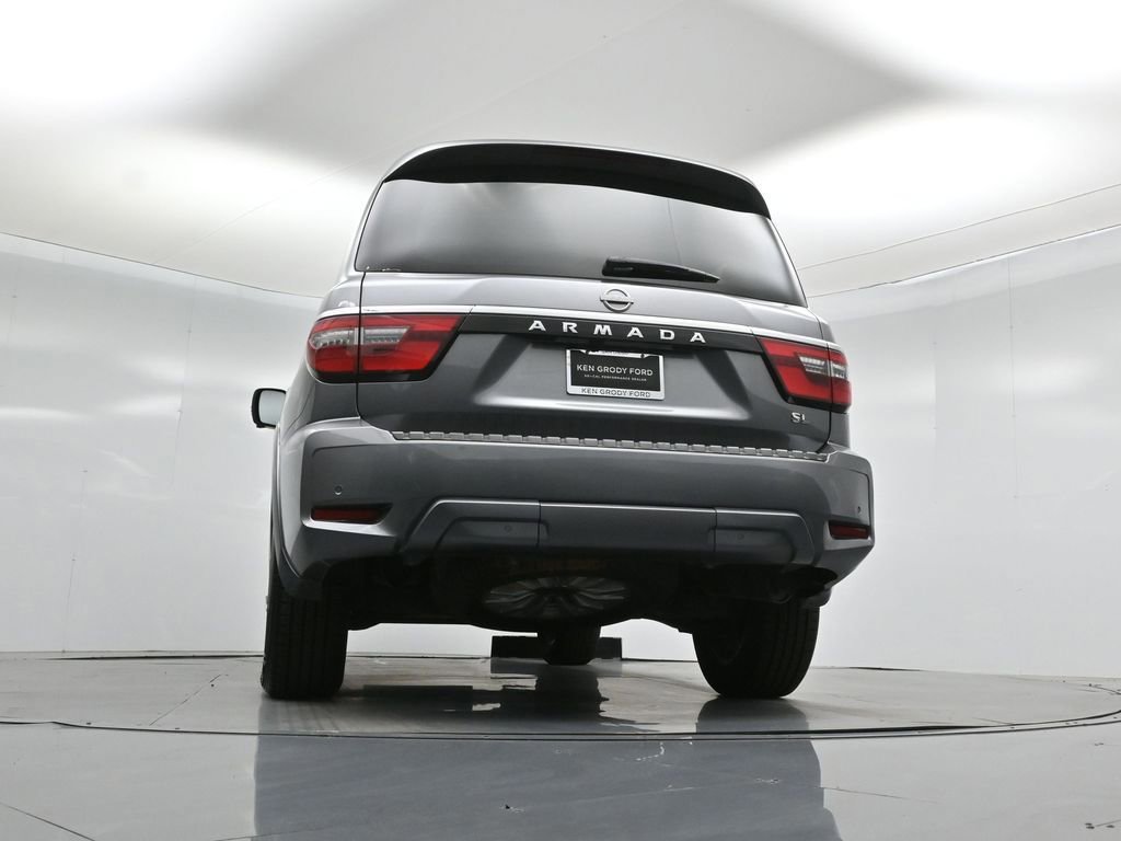 Used 2024 Nissan Armada SL image 16