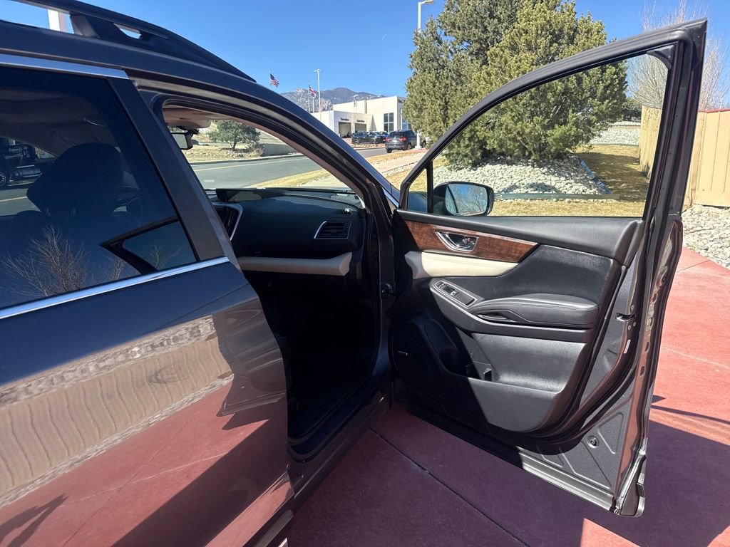 Used 2022 Subaru Ascent Touring w/ Popular Package #2A image 28