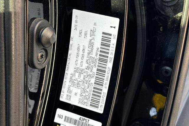 Used 2019 Toyota Tacoma TRD Sport image 32