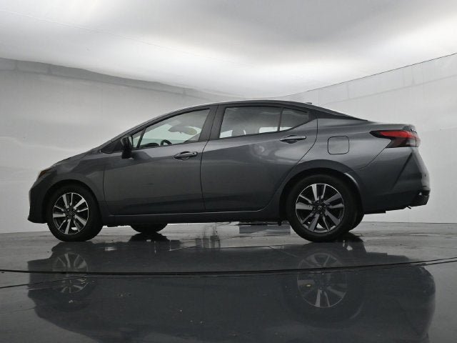 Used 2025 Nissan Versa SV FWD image 37