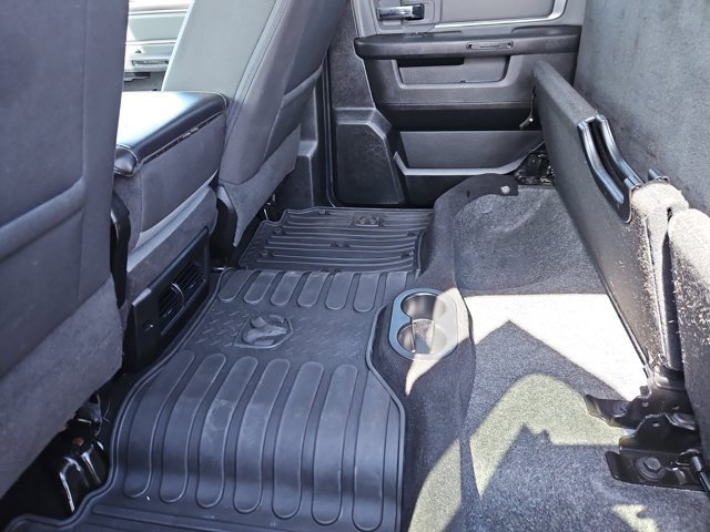 Used 2023 RAM 1500 Classic SLT AWD/4WD image 9