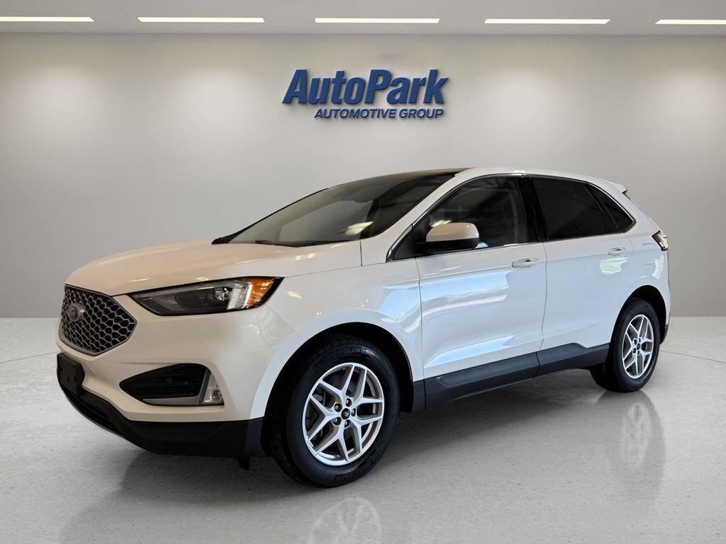 Certified 2023 Ford Edge SEL w/ Convenience Package AWD/4WD image 3