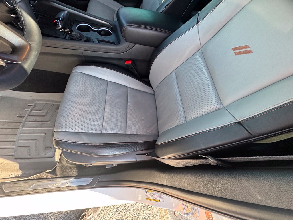 Used 2022 Dodge Durango R/T RWD image 23