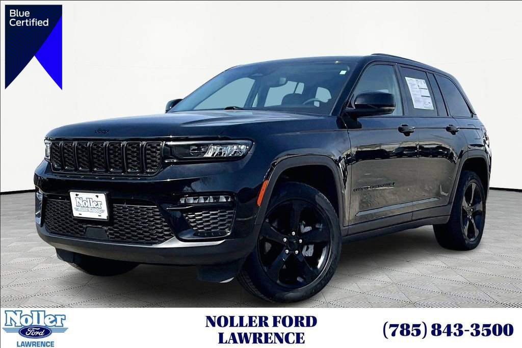 Used 2023 Jeep Grand Cherokee Limited w/ Black Appearance Package