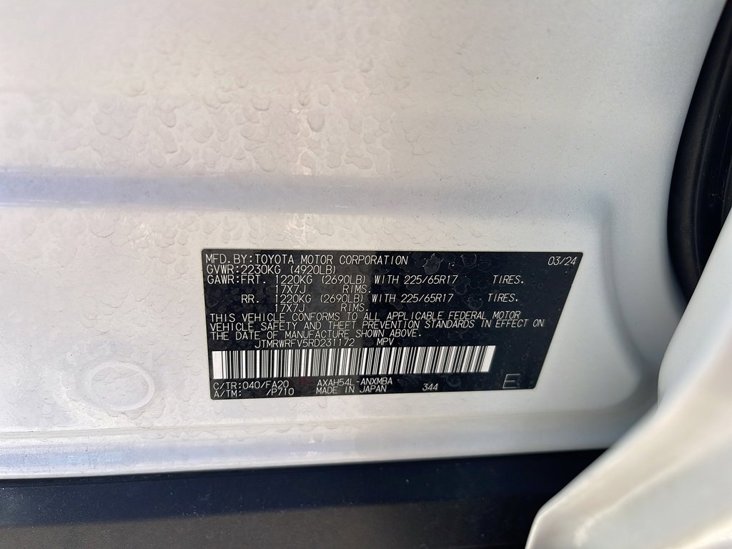 Used 2024 Toyota RAV4 XLE image 33