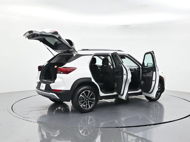 Used 2024 Chevrolet TrailBlazer LT FWD image 50