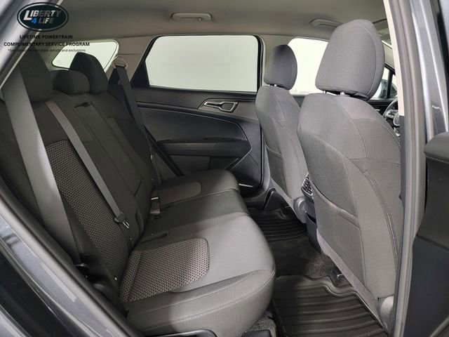 Used 2023 Kia Sportage LX AWD/4WD image 16
