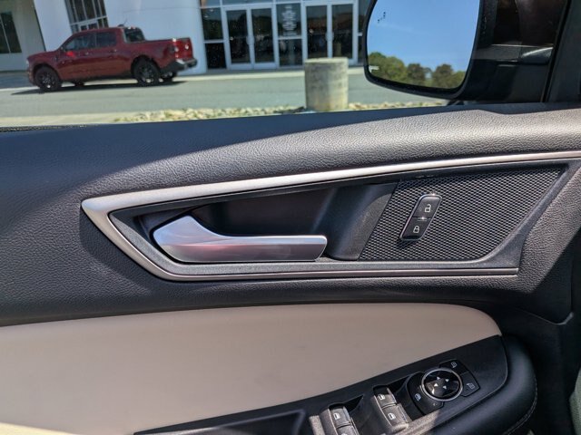 Certified 2023 Ford Edge SEL w/ Convenience Package AWD/4WD image 13