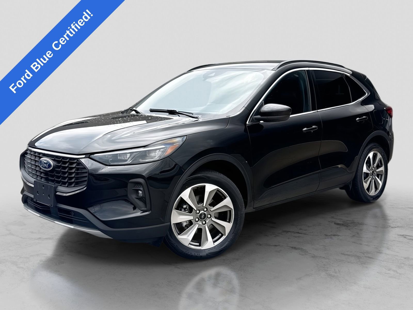Certified 2025 Ford Escape Platinum image 1
