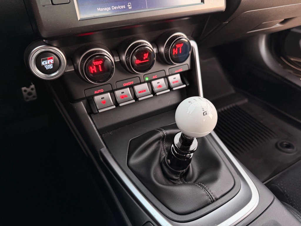Used 2024 Toyota GR86 Premium RWD image 28