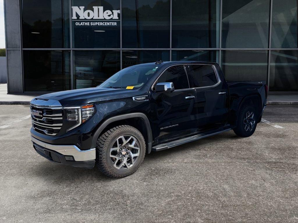 Used 2022 GMC Sierra 1500 SLT w/ SLT Premium Plus Package AWD/4WD image 7