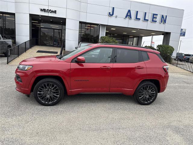 Used 2022 Jeep Compass Limited image 2