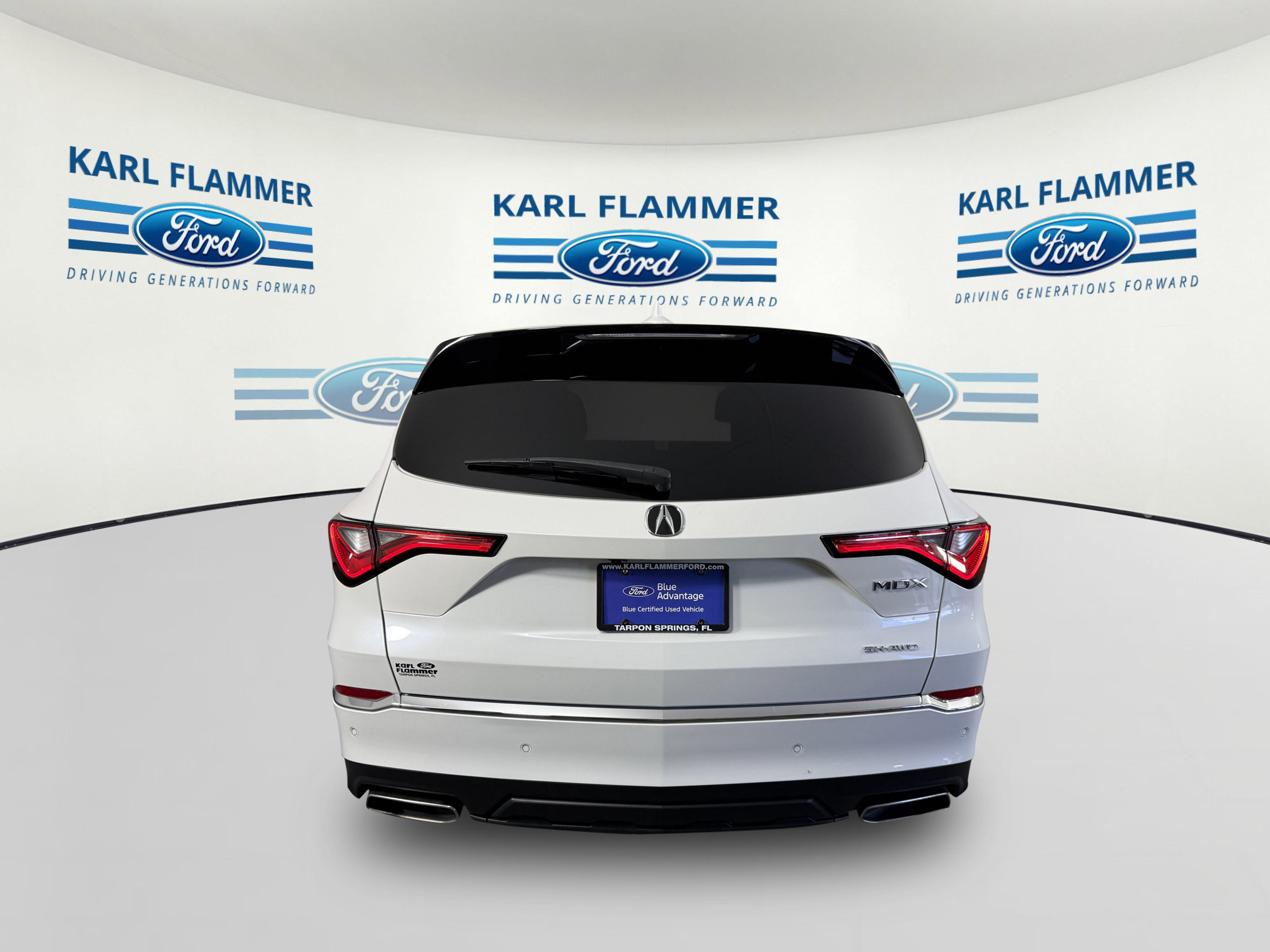 Used 2023 Acura MDX SH-AWD w/ Technology Package image 4