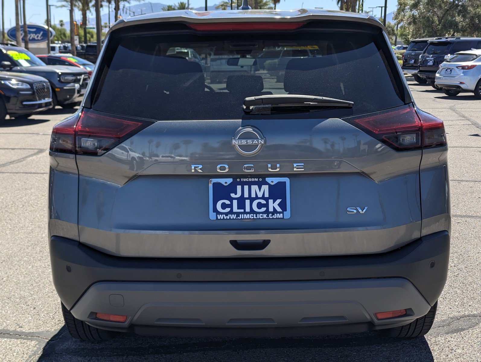 Used 2023 Nissan Rogue SV FWD image 3