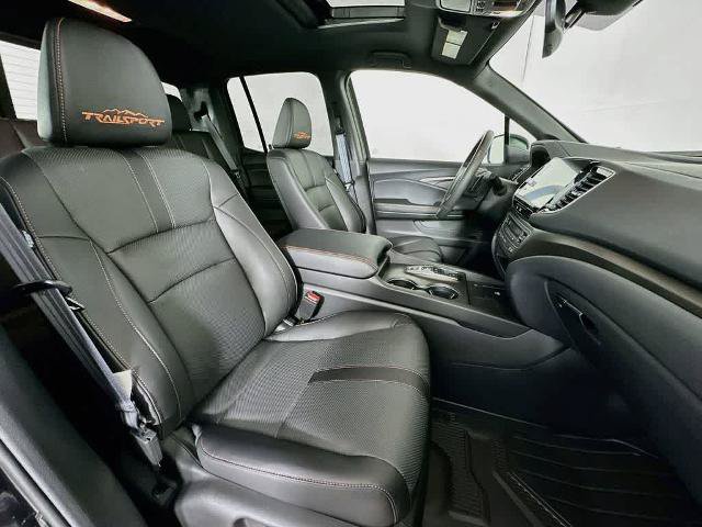 Used 2025 Honda Ridgeline TrailSport image 14