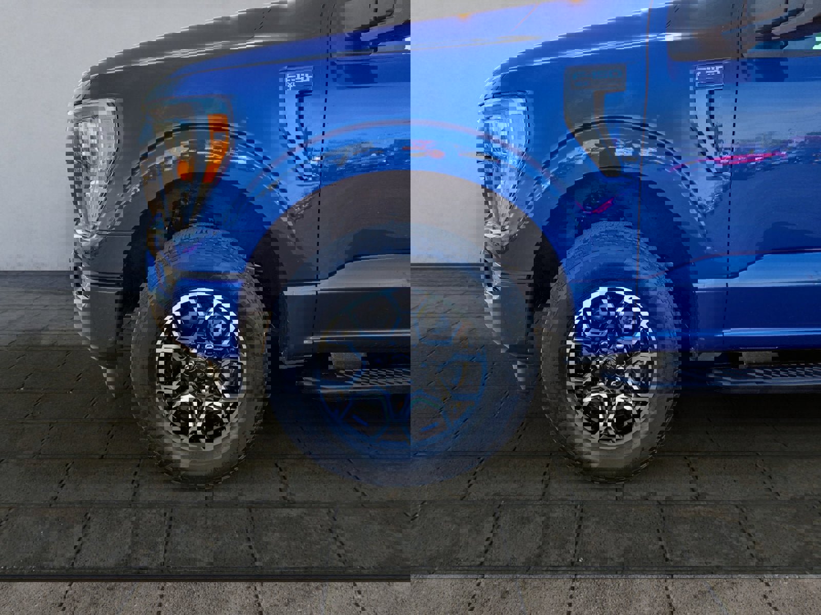 Certified 2023 Ford F150 XLT w/ Equipment Group 302A High image 26