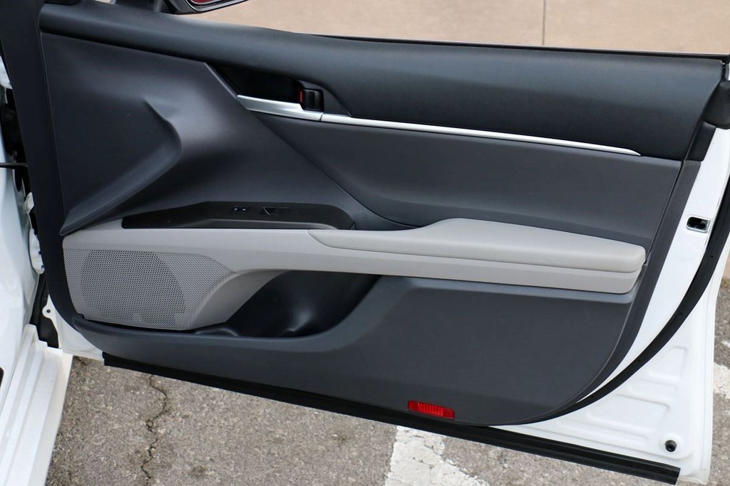 Used 2024 Toyota Camry LE image 31