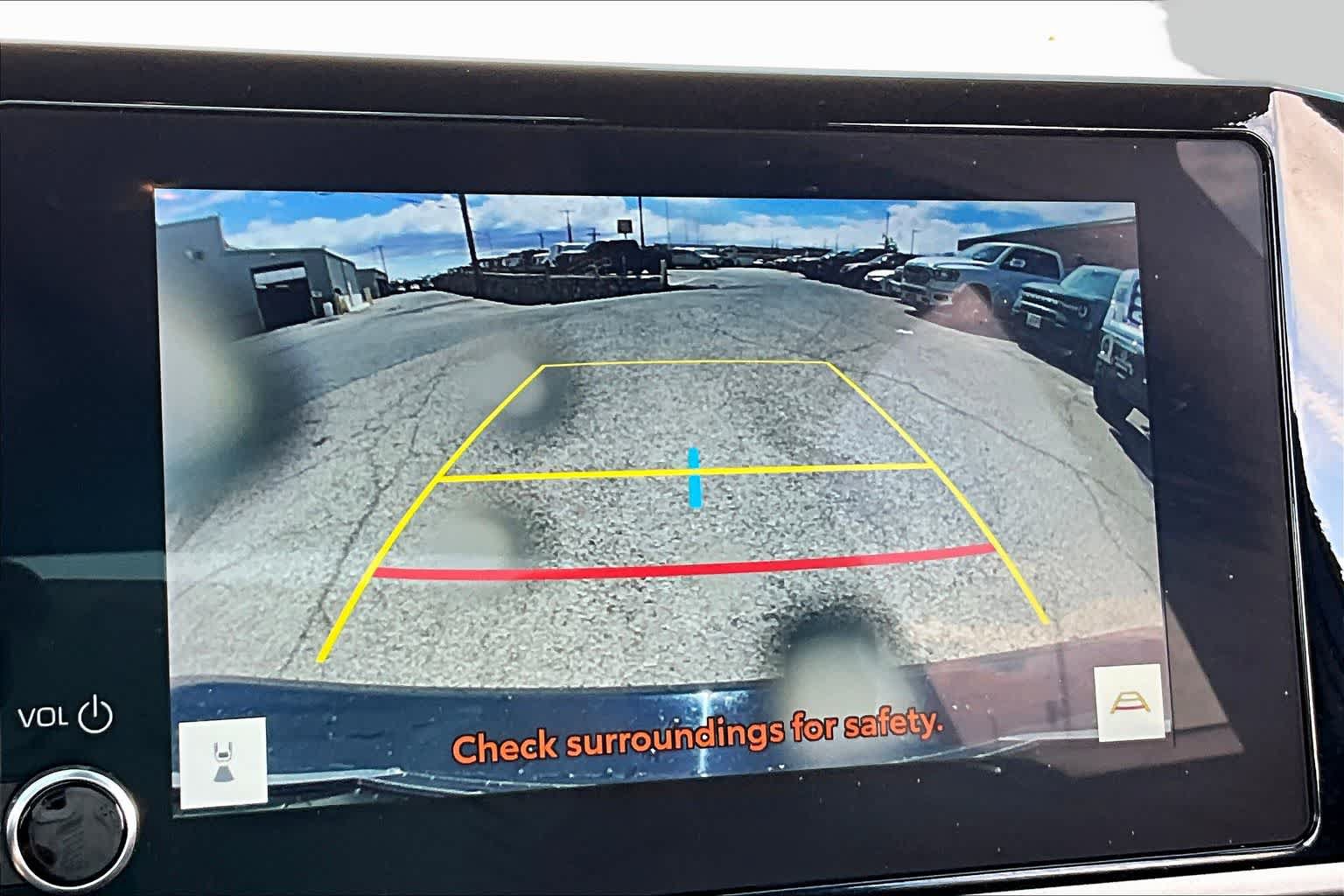 Used 2025 Toyota Camry SE FWD image 25