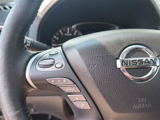 Used 2018 Nissan Pathfinder Platinum AWD/4WD image 16