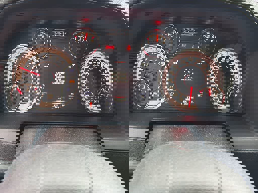 Used 2018 RAM 1500 Laramie w/ Convenience Group image 24