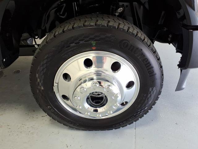 Certified 2026 Ford F450 Platinum w/ FX4 Off-Road Package AWD/4WD image 9