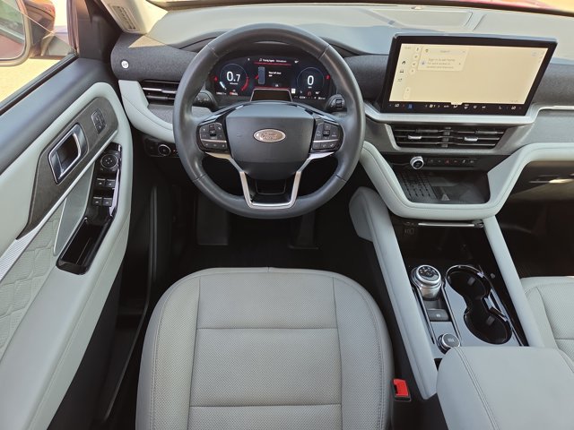 Certified 2025 Ford Explorer Platinum w/ LUX Leather Package AWD/4WD image 14