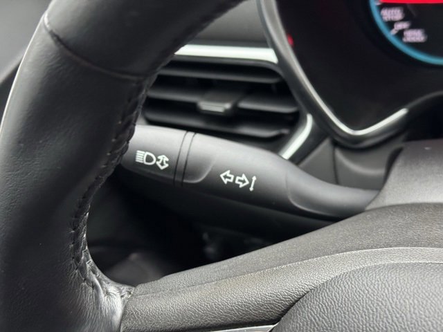 Used 2018 Chevrolet Equinox LT image 31