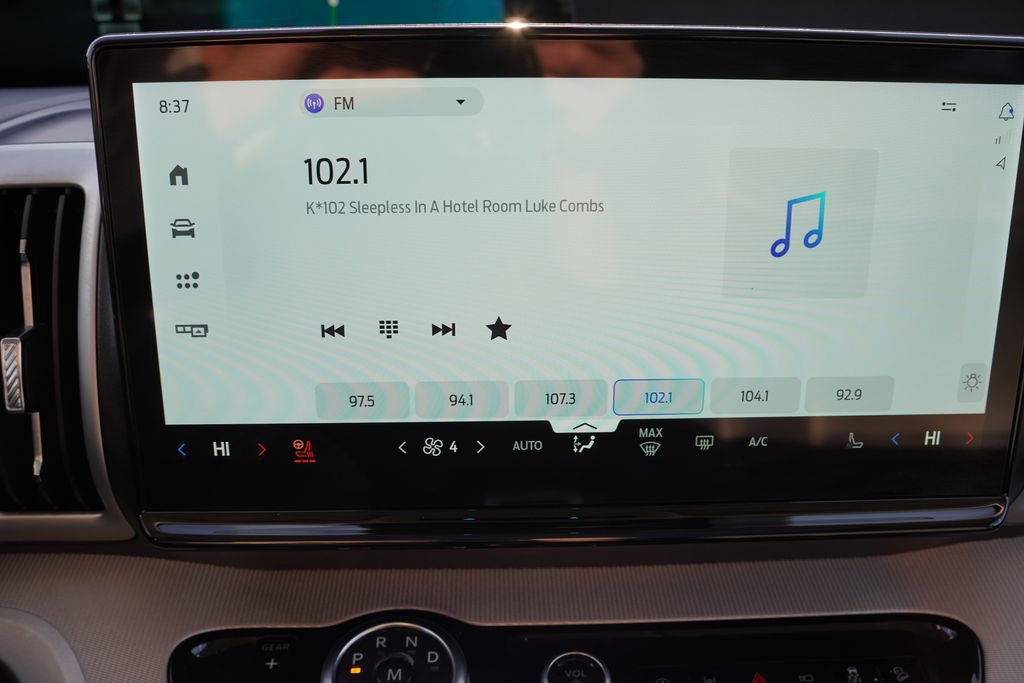 Certified 2025 Ford Expedition Active image 32