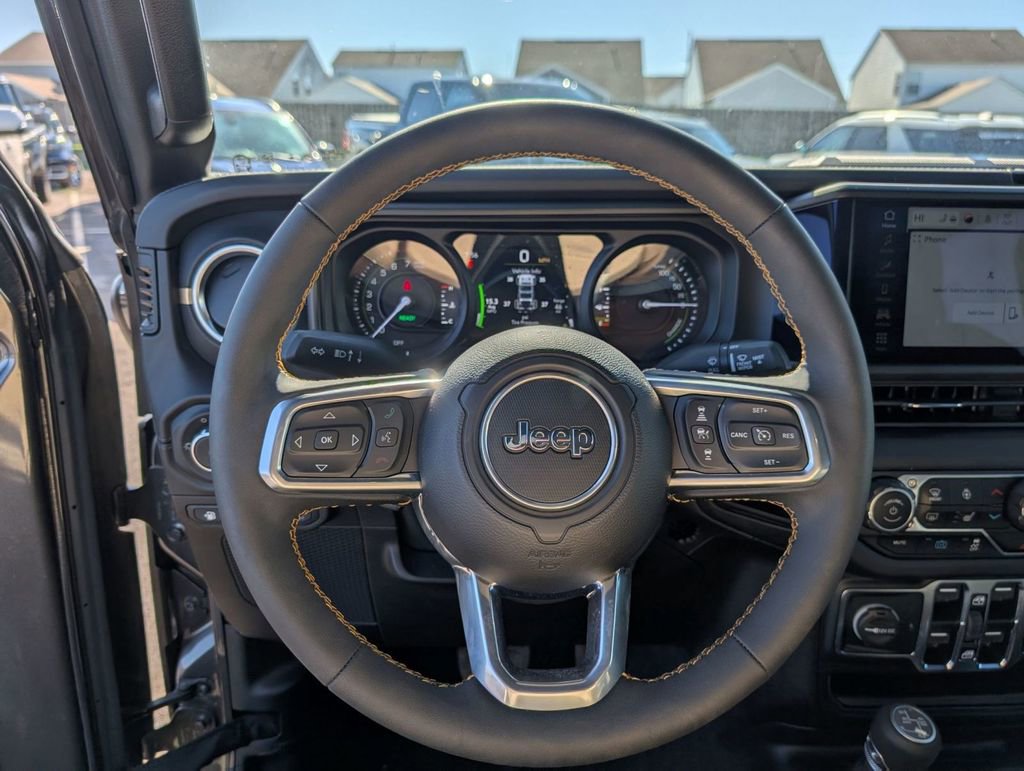 Used 2024 Jeep Wrangler Unlimited Sahara image 26