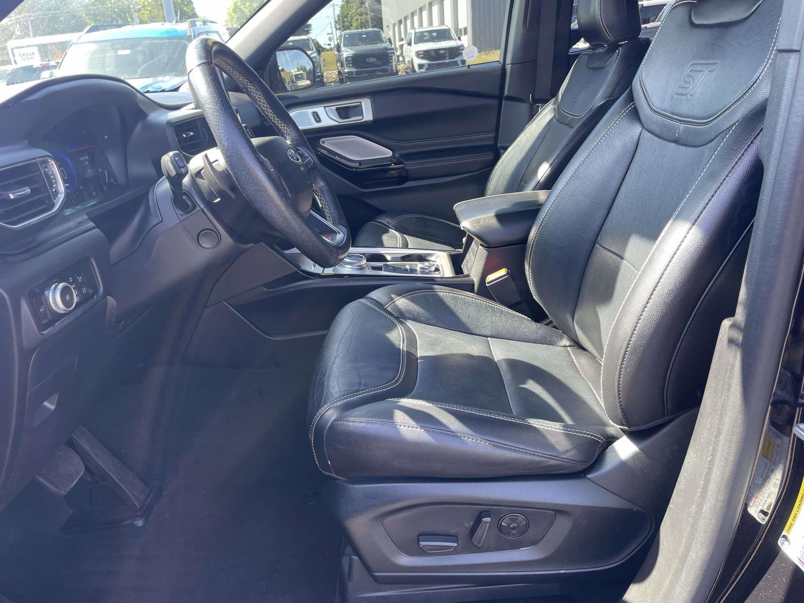 Certified 2023 Ford Explorer ST w/ Equipment Group 401A AWD/4WD image 15