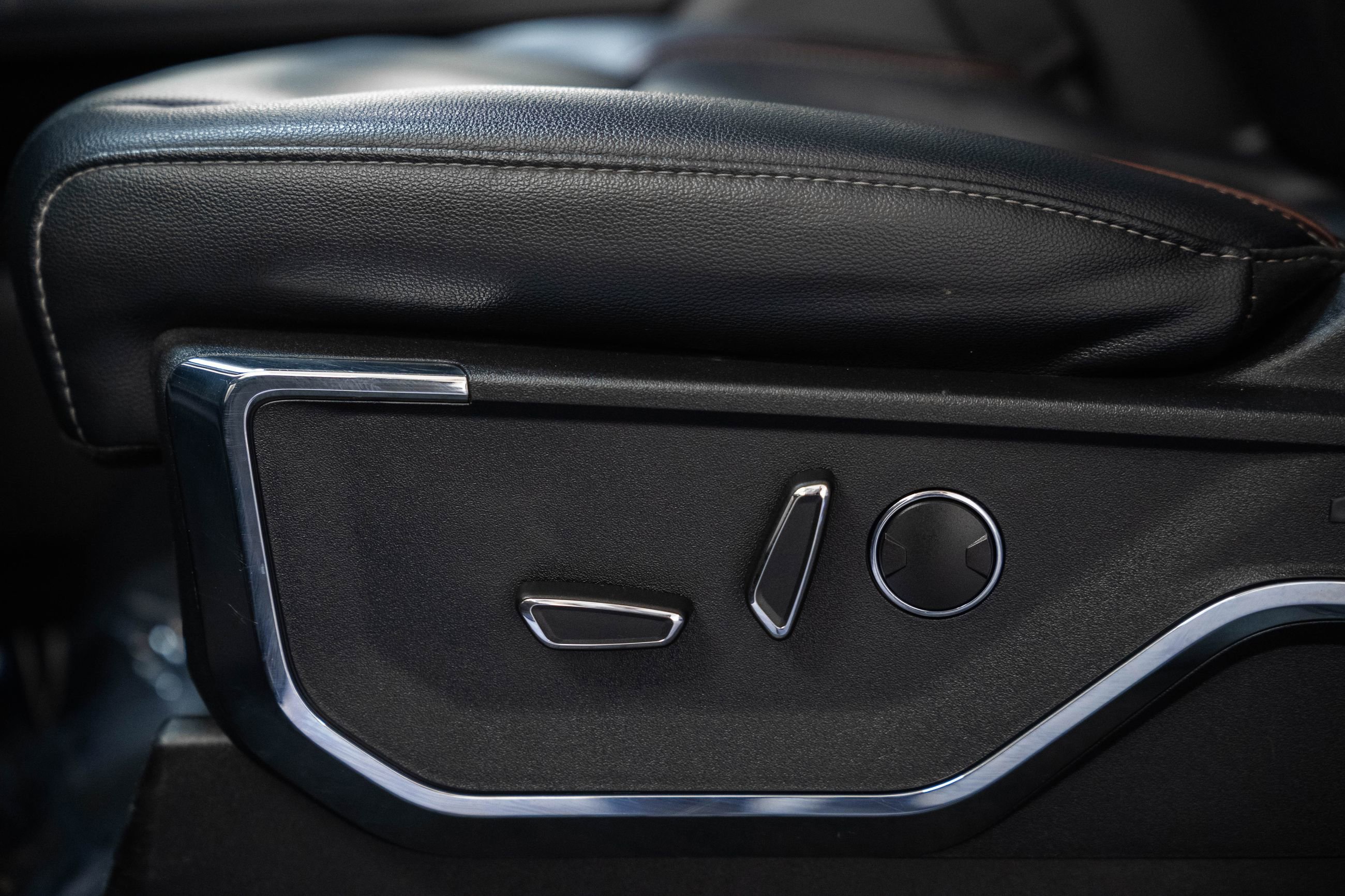 Certified 2023 Ford F150 Lariat w/ Equipment Group 502A High image 45