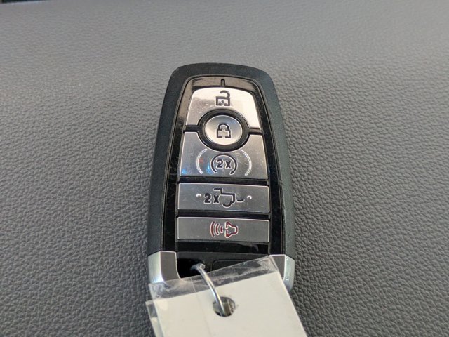 Certified 2022 Ford F150 Lariat w/ FX4 Off-Road Package image 30