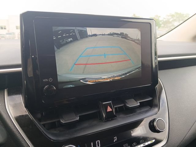 Used 2025 Toyota Corolla LE FWD image 10